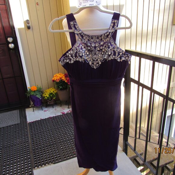 #618  WOMAN'S PURPLE CHIFFON & RHINESTONE EVENING DRESS  (SIZE 10US / 14UK) - Picture 4 of 4